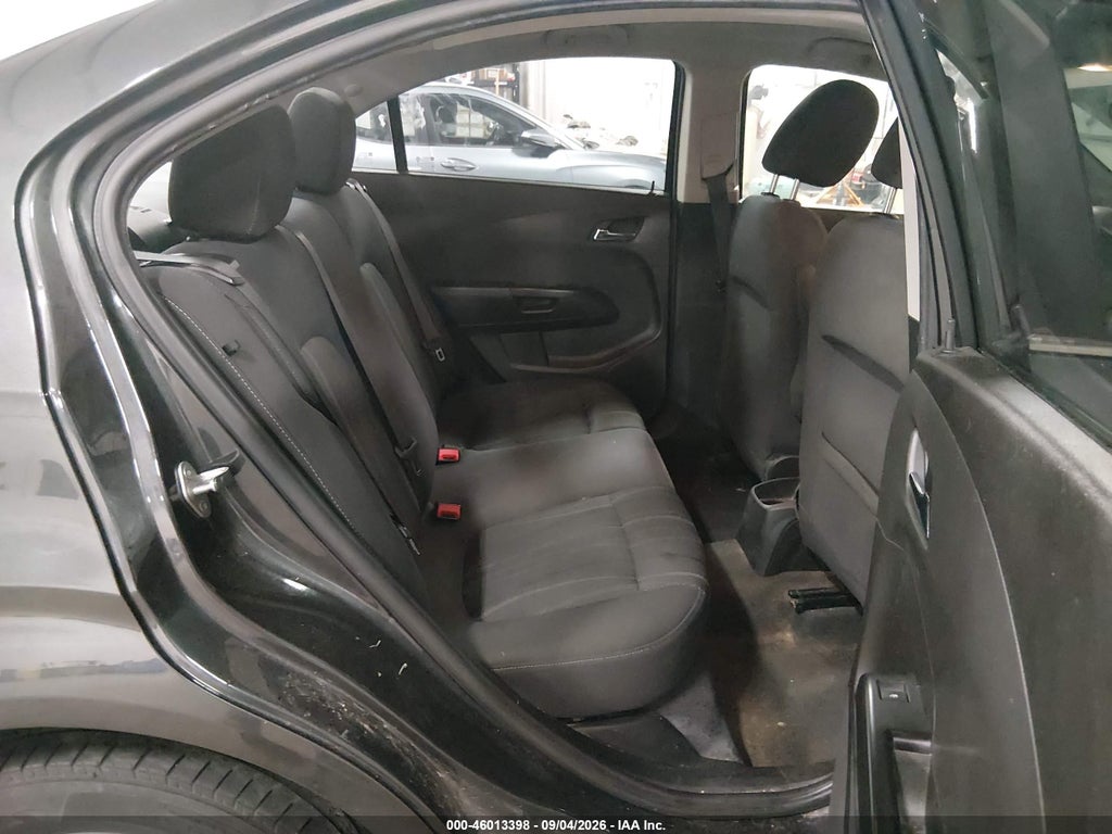 2020 Chevrolet Sonic FWD LT photo 8