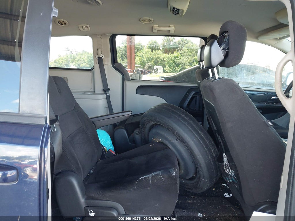 2014 Dodge Grand Caravan SXT photo 8