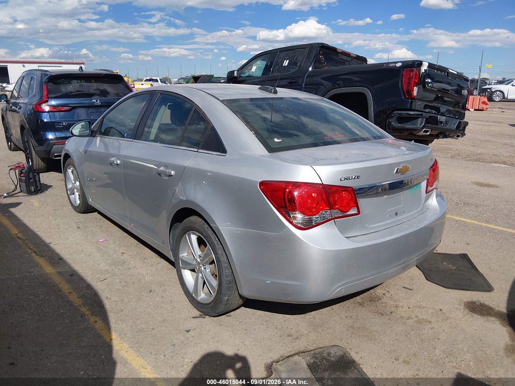 2015 Chevrolet Cruze 2LT Auto photo 3
