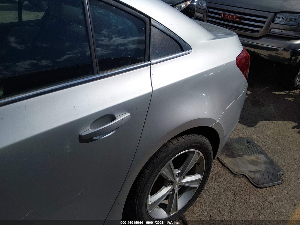 2015 Chevrolet Cruze 2LT Auto photo 6