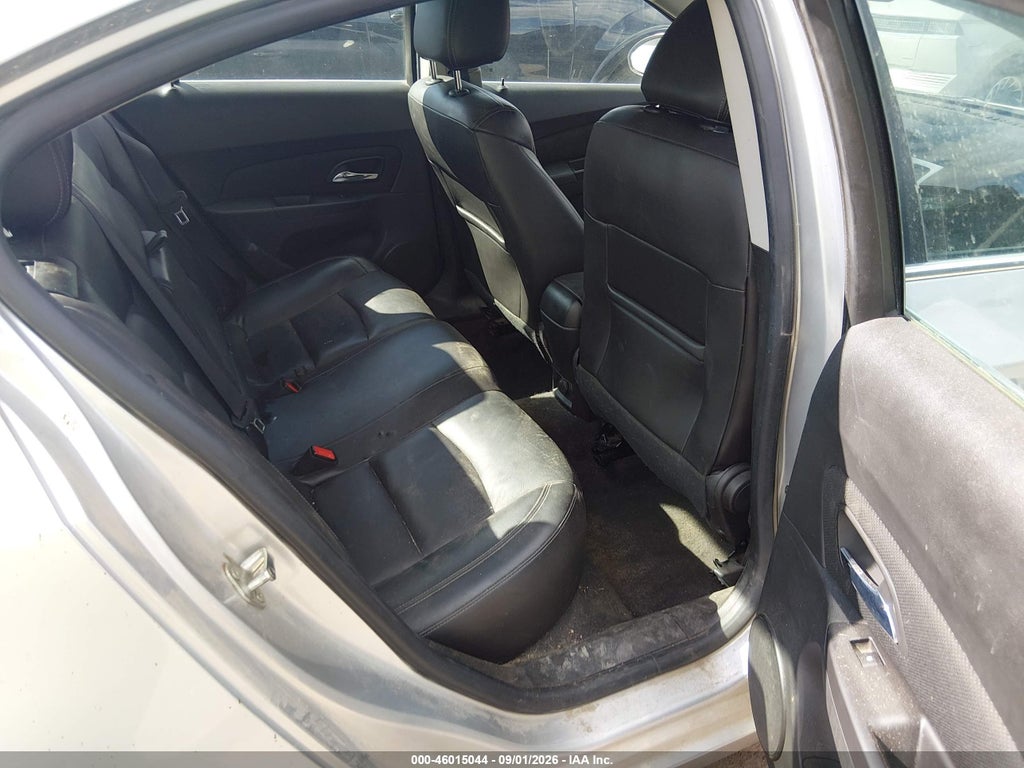 2015 Chevrolet Cruze 2LT Auto photo 8