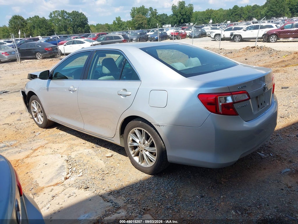 2012 Toyota Camry LE photo 3