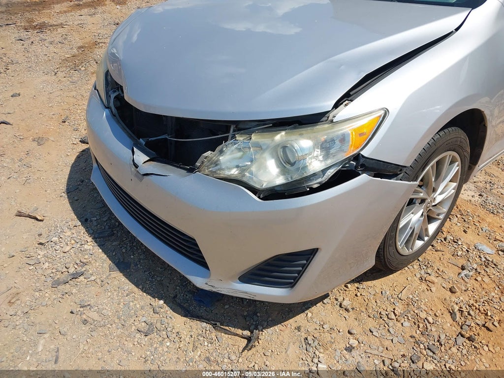 2012 Toyota Camry LE photo 6
