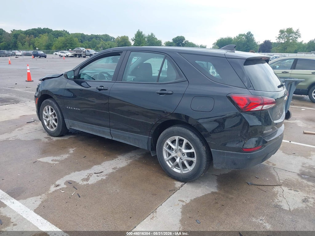 2023 Chevrolet Equinox FWD LS photo 3