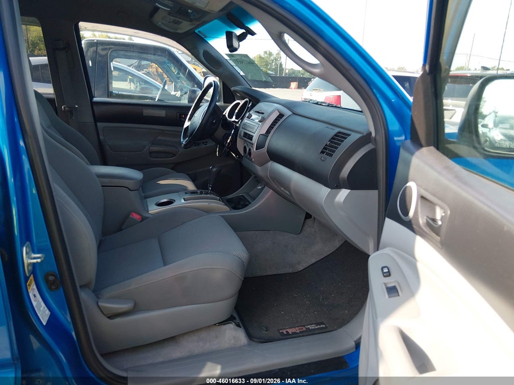 2010 Toyota Tacoma Prerunner V6 photo 5