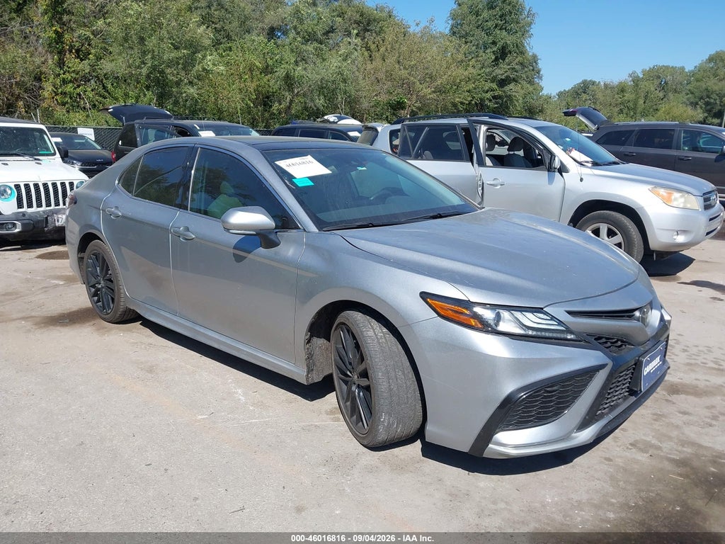 TOYOTA CAMRY 2024