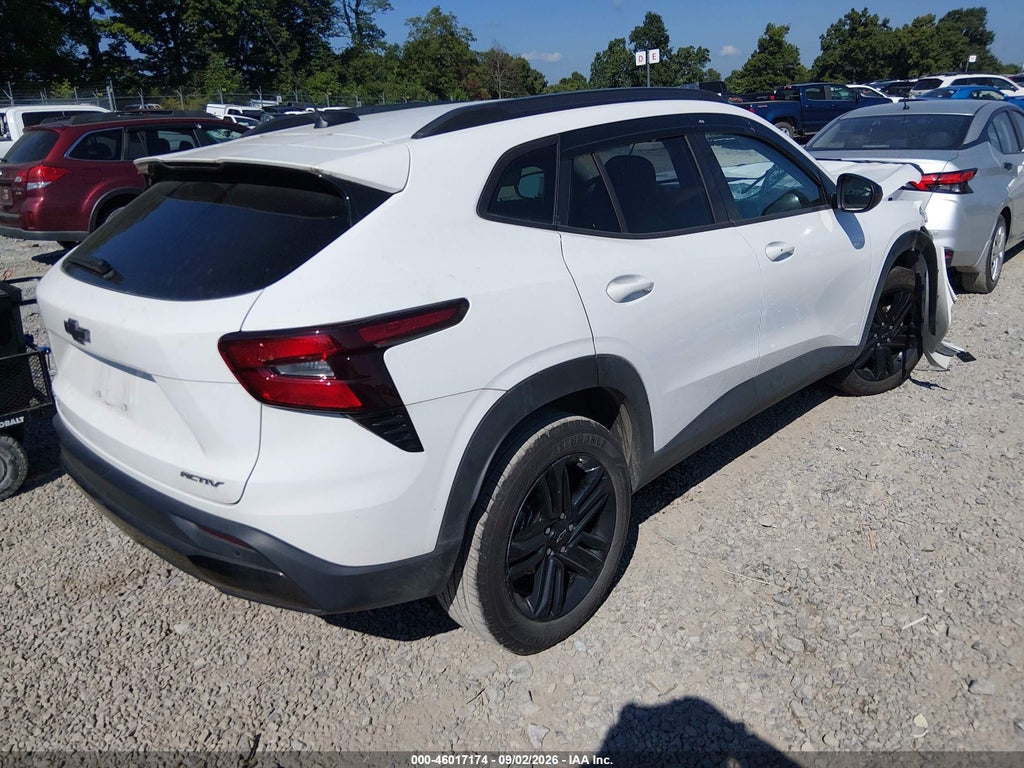 2025 Chevrolet Trax FWD Activ photo 4