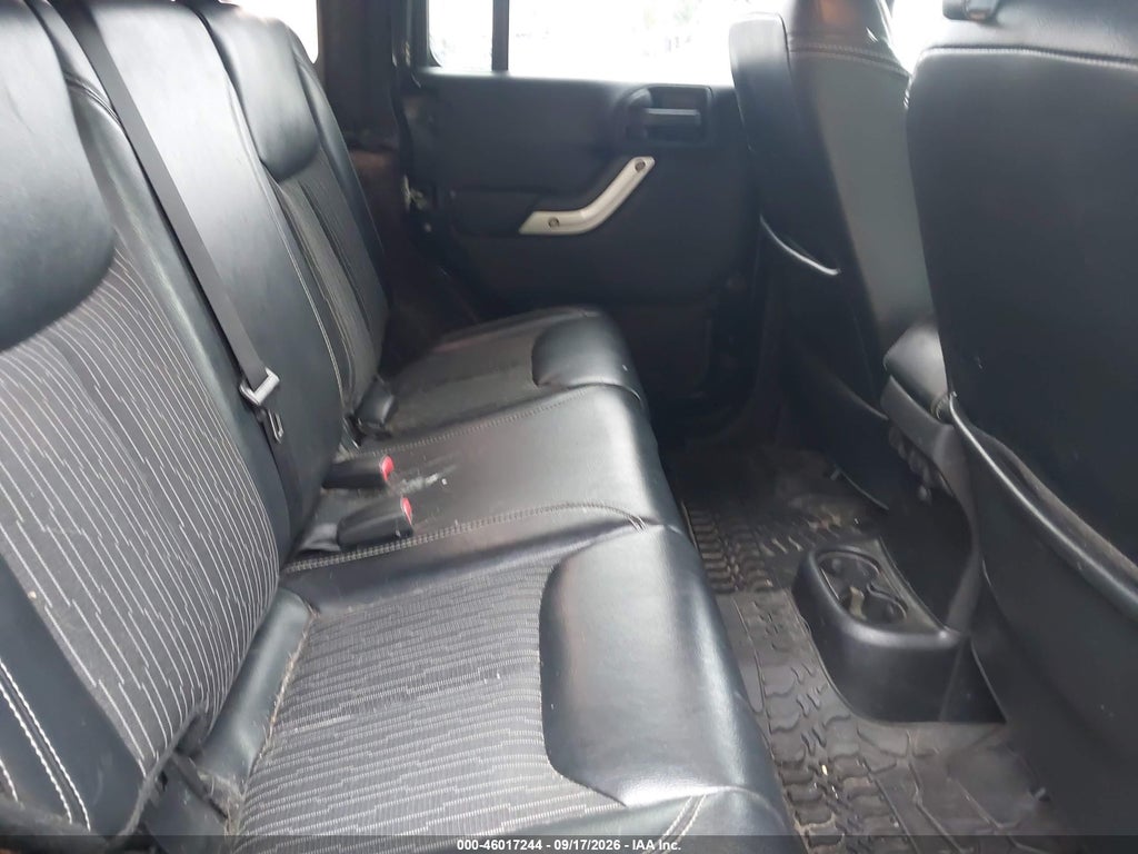 2014 Jeep Wrangler Unlimited Freedom Edition photo 8