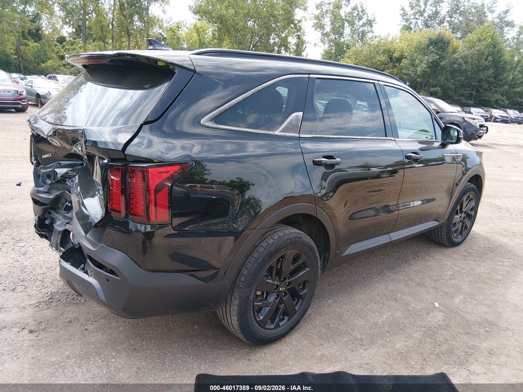 2021 Kia Sorento S photo 4