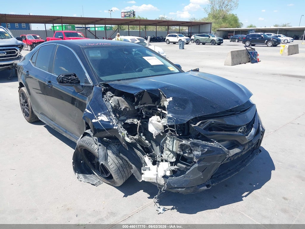 TOYOTA CAMRY 2021