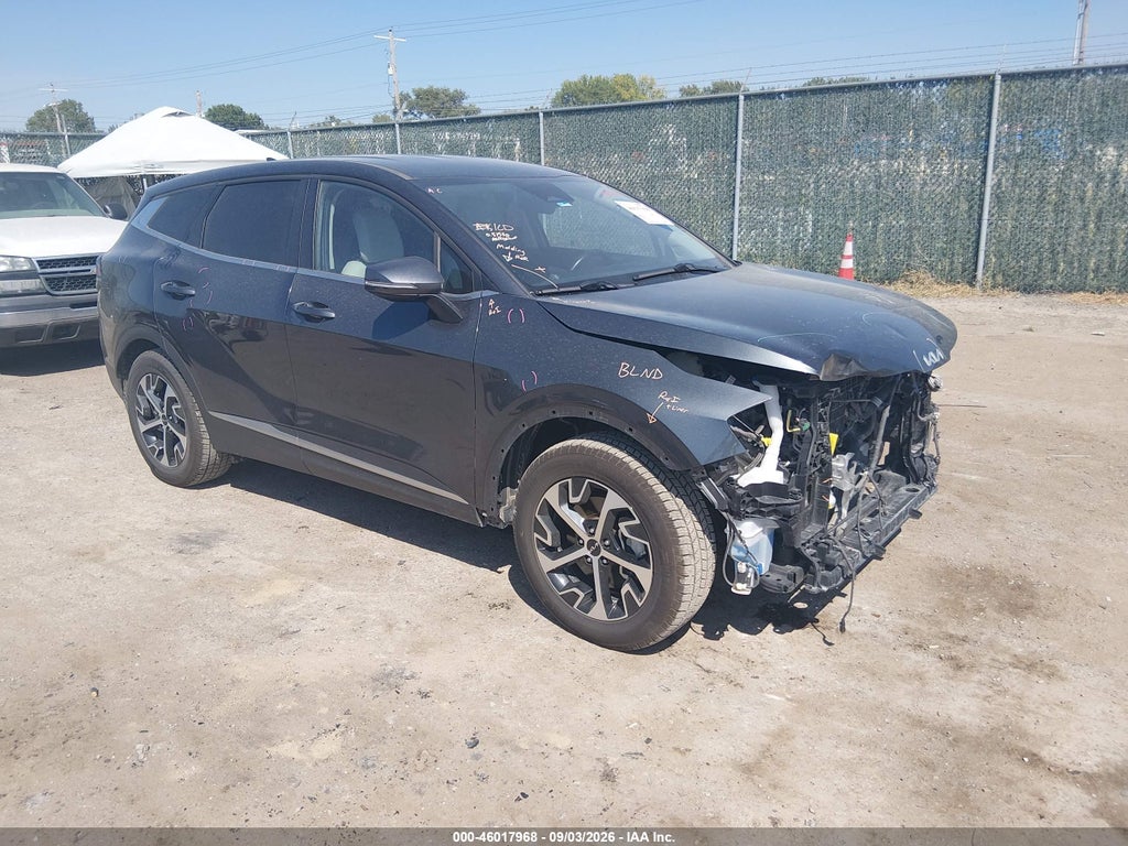 2023 Kia Sportage EX photo 1
