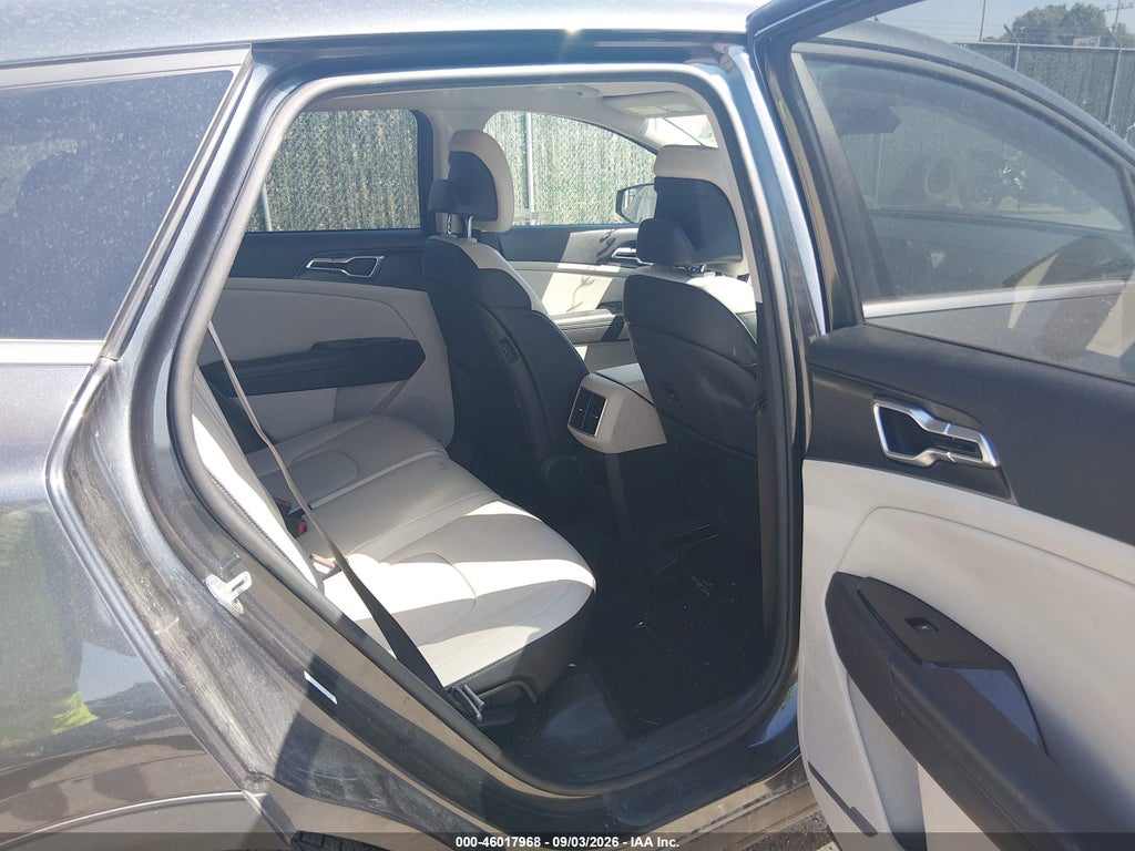 2023 Kia Sportage EX photo 8