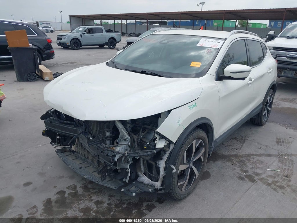 2020 Nissan Rogue Sport SL FWD Xtronic CVT photo 2