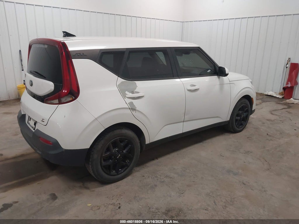 2020 Kia Soul S photo 4