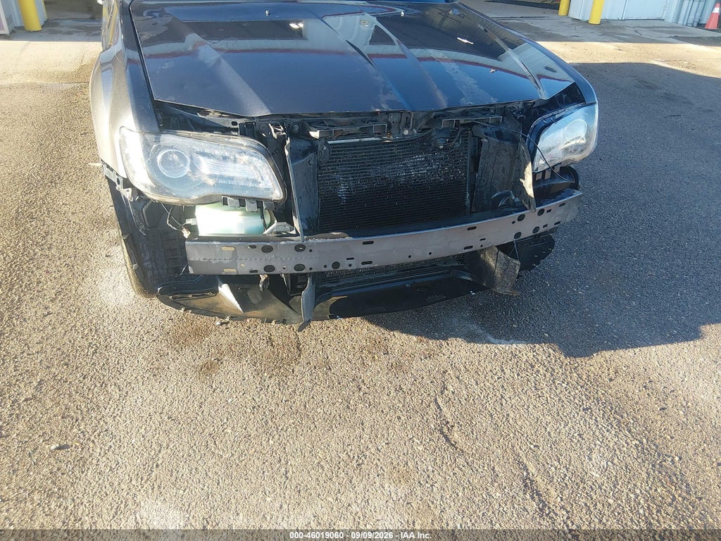 2017 Chrysler 300 300S AWD photo 6