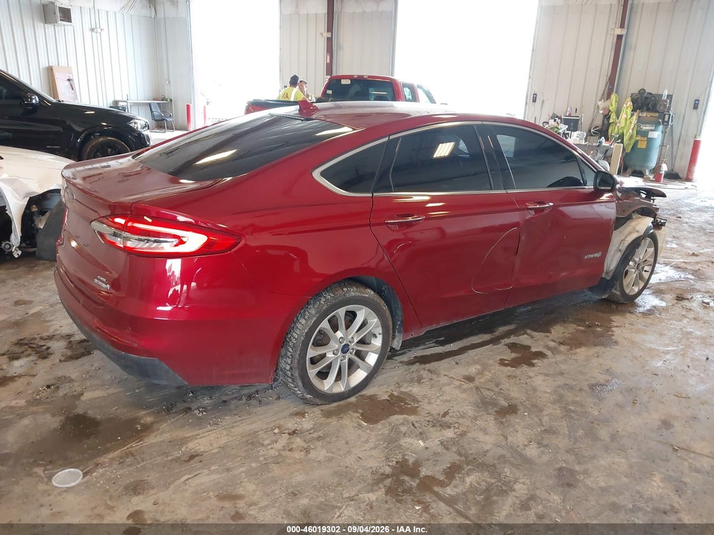 2019 Ford Fusion Hybrid SEL photo 4