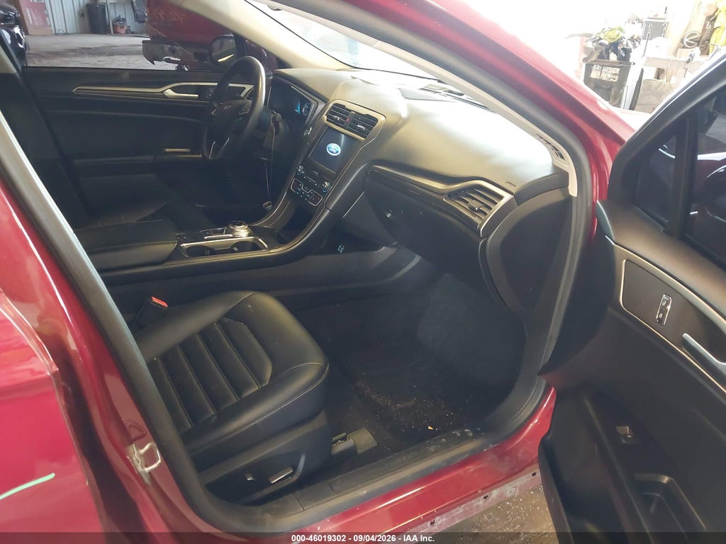 2019 Ford Fusion Hybrid SEL photo 5