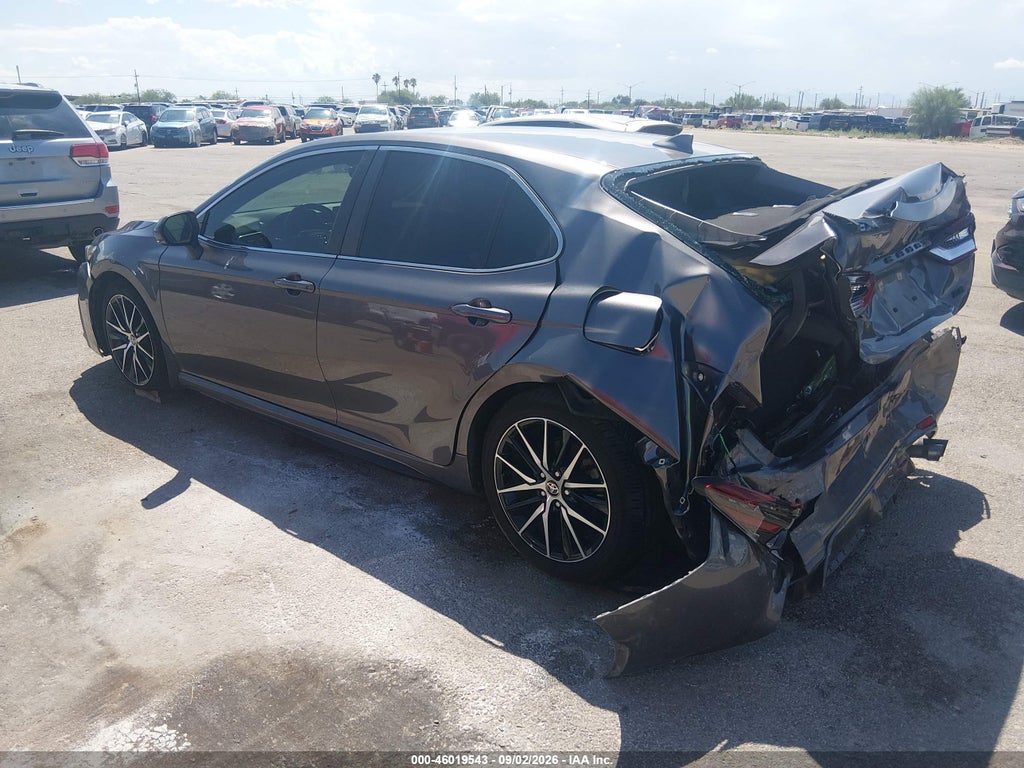 2023 Toyota Camry SE photo 3