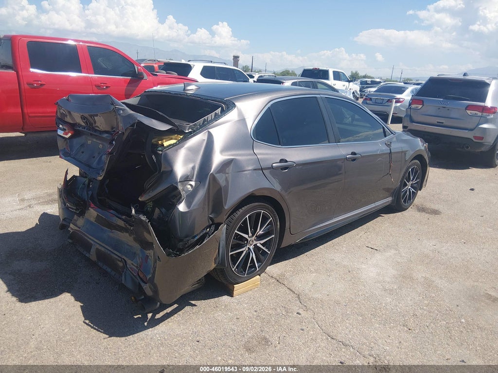 2023 Toyota Camry SE photo 4