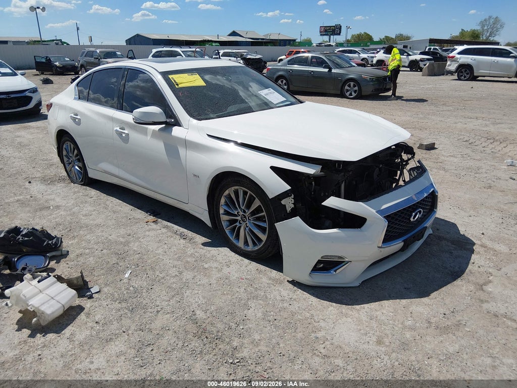 2020 Infiniti Q50 Luxe AWD photo 1