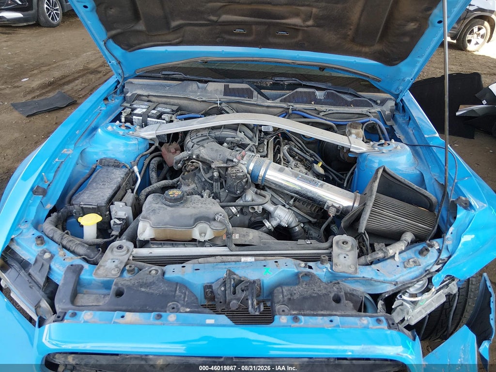 2013 Ford Mustang V6 photo 10