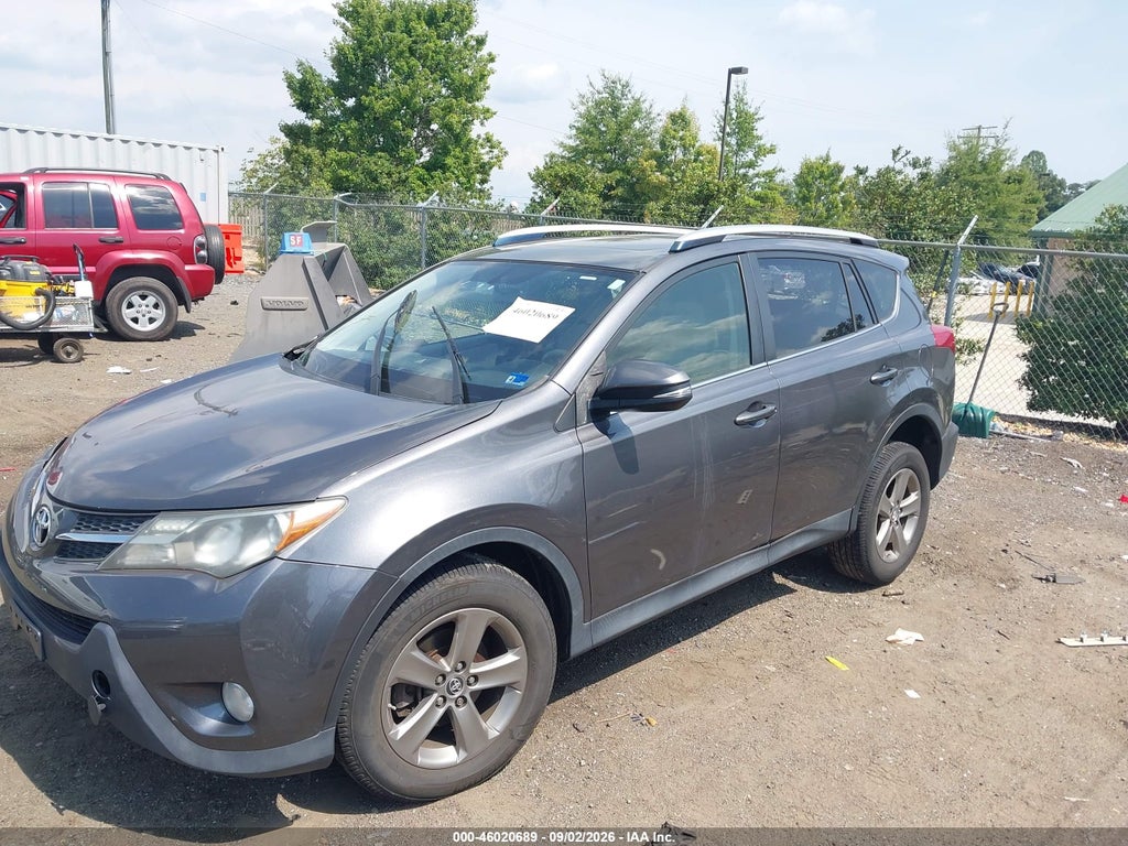 2015 Toyota RAV4 XLE photo 2