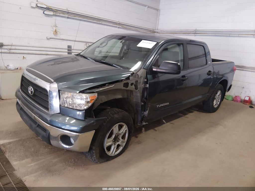2007 Toyota Tundra Crewmax SR5 photo 2