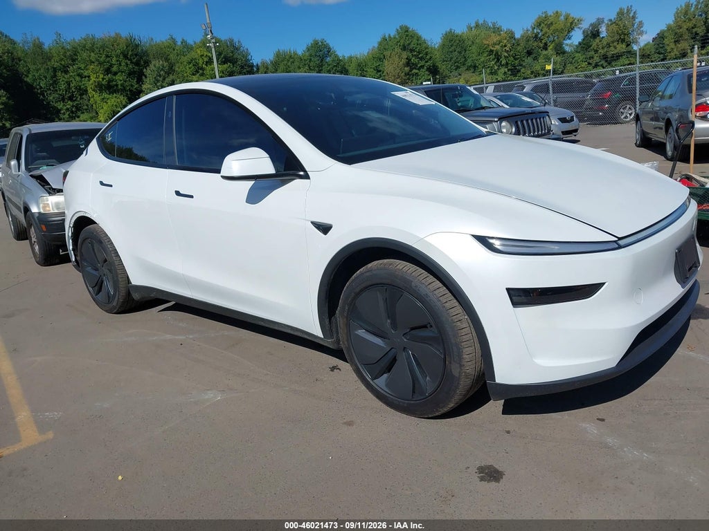 2026 TESLA MODEL Y 7SAYGDED8TA484832