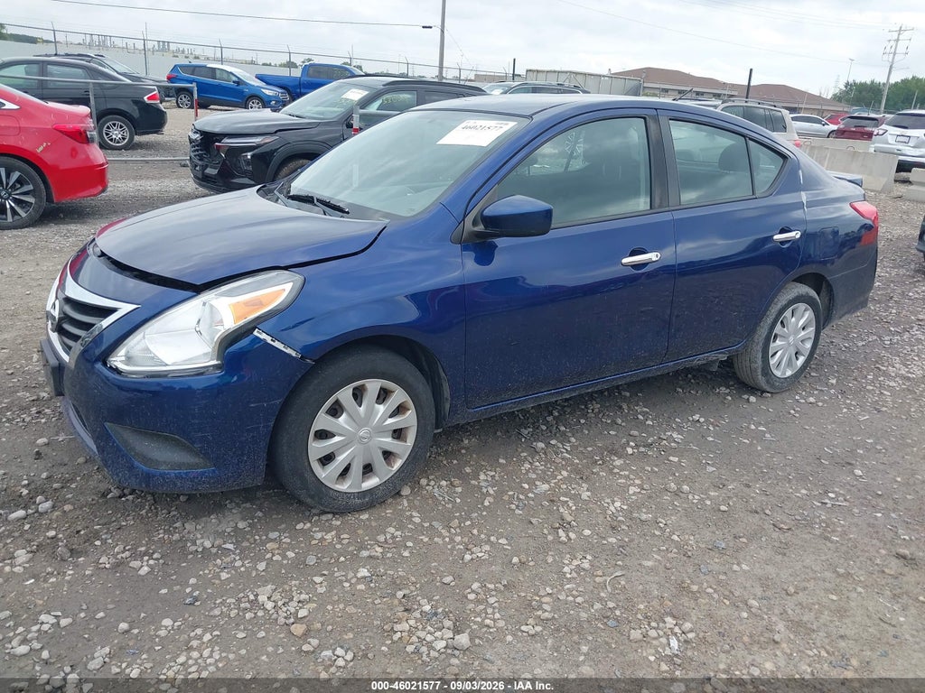 2018 Nissan Versa 1.6 SV photo 2