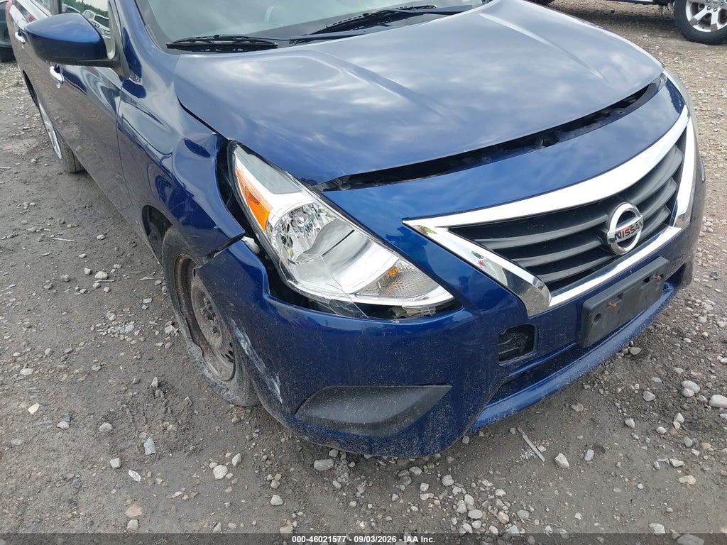2018 Nissan Versa 1.6 SV photo 6