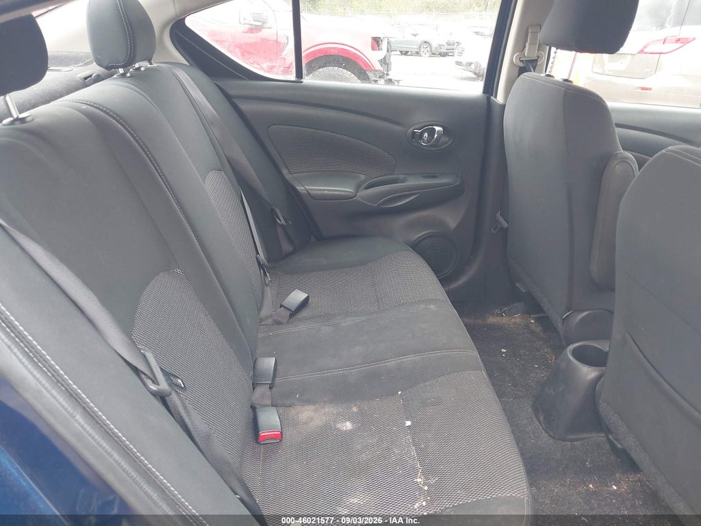 2018 Nissan Versa 1.6 SV photo 8