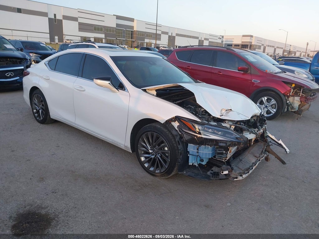 LEXUS ES 300H 2024