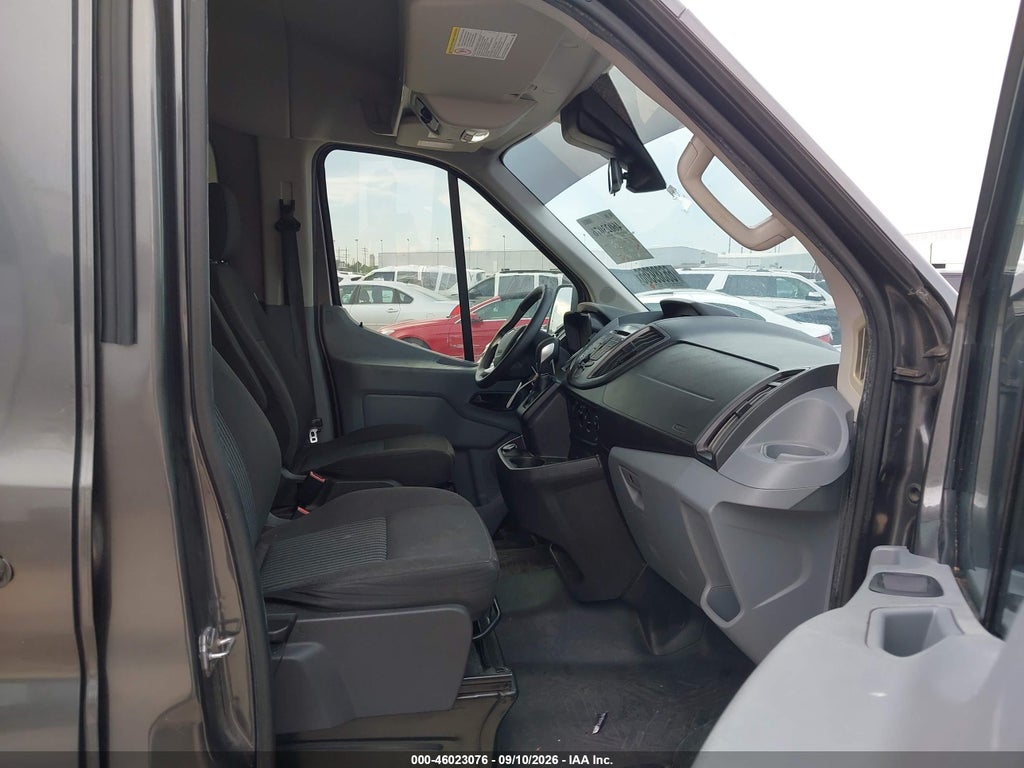 2018 Ford Transit-350 XLT photo 5