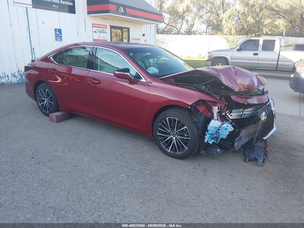 LEXUS ES 300H 2025