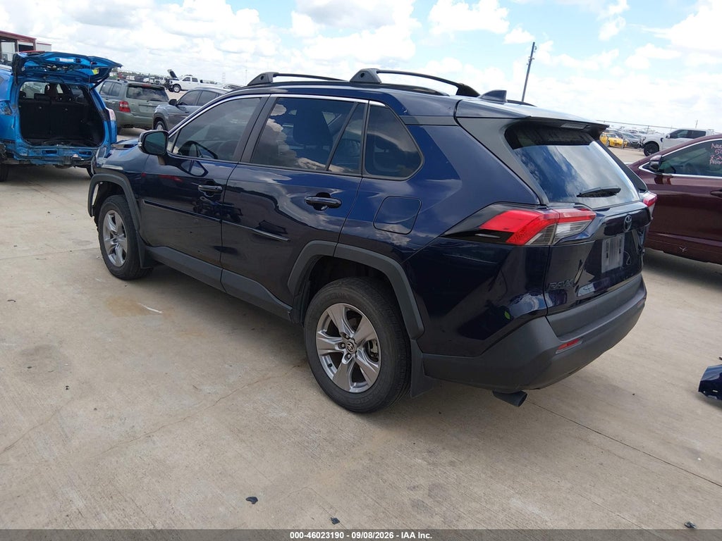 2025 Toyota RAV4 XLE photo 3