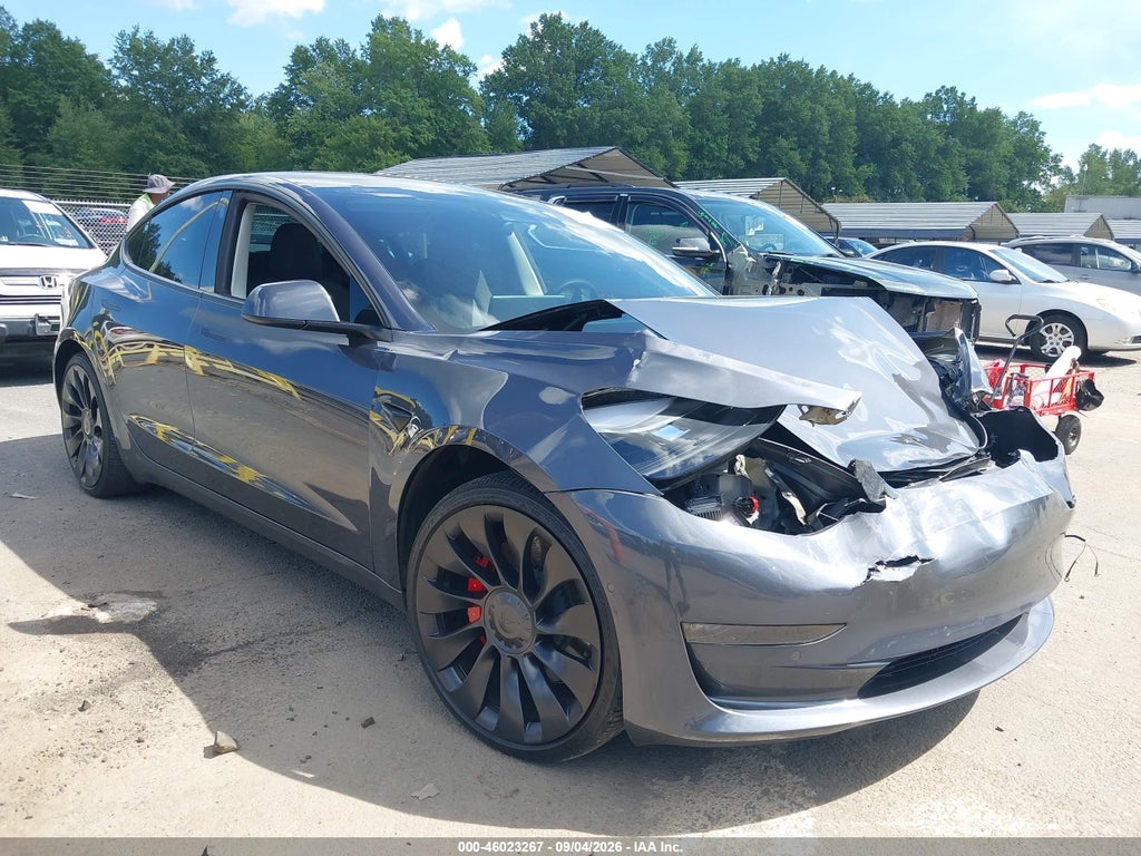TESLA MODEL 3 2022