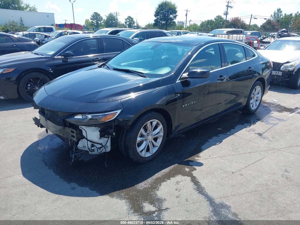 2022 Chevrolet Malibu FWD LT photo 2