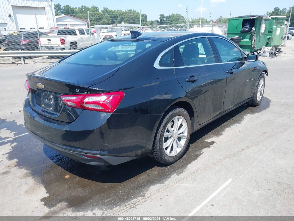 2022 Chevrolet Malibu FWD LT photo 4