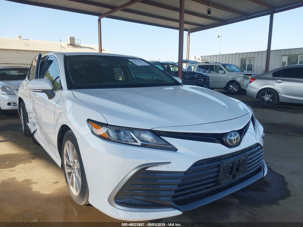 TOYOTA CAMRY 2021