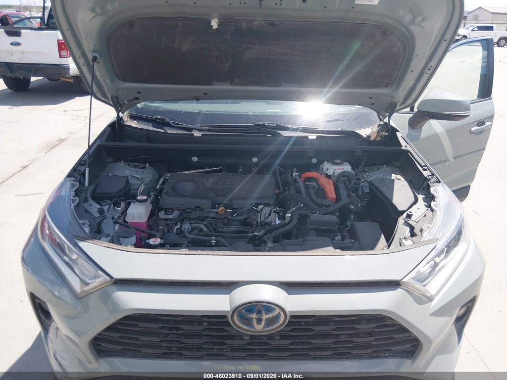 2021 Toyota RAV4 Hybrid XLE Premium photo 10