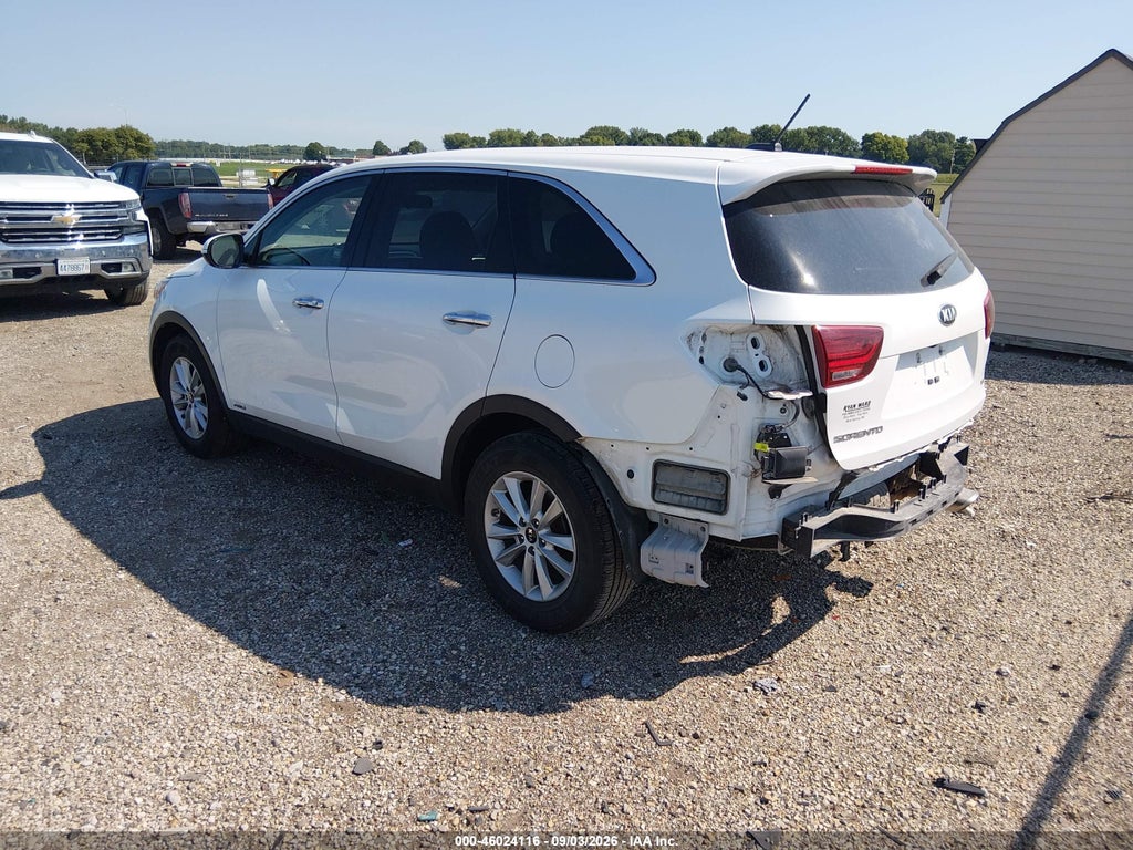 2019 Kia Sorento 3.3L LX photo 3