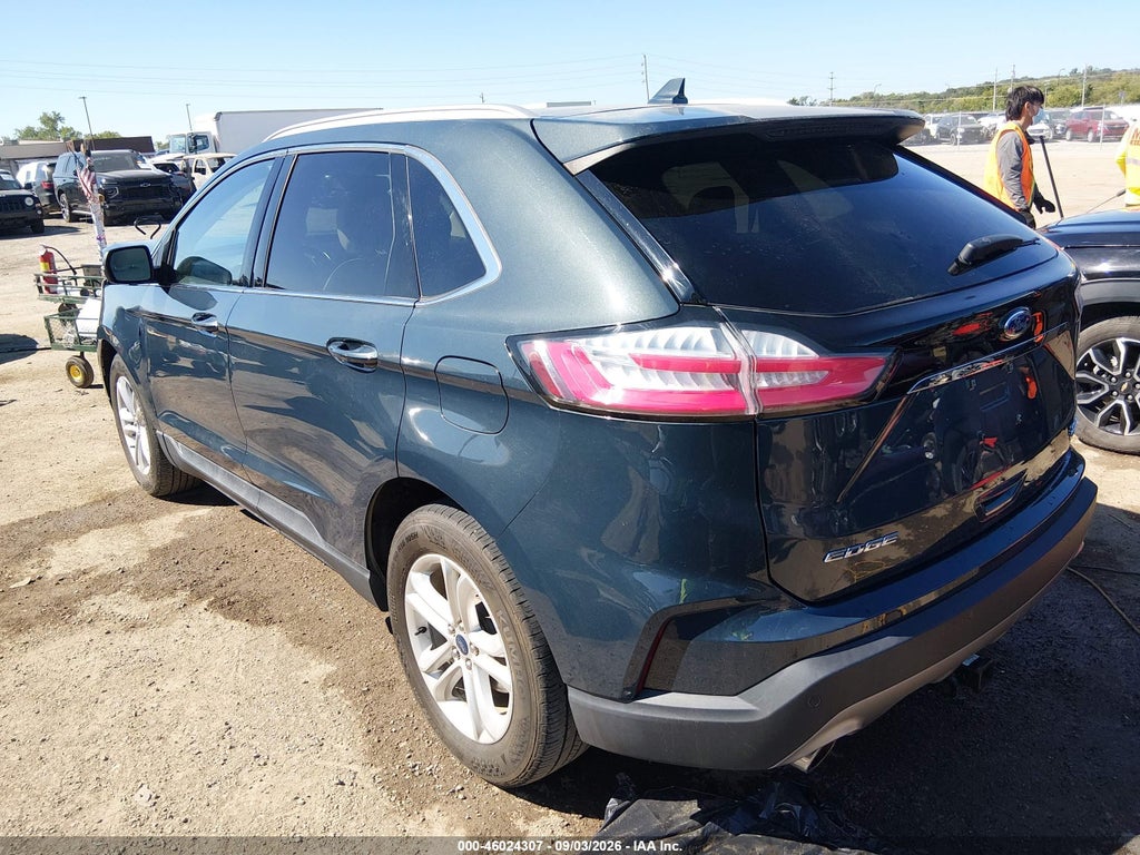 2019 Ford Edge SEL photo 3