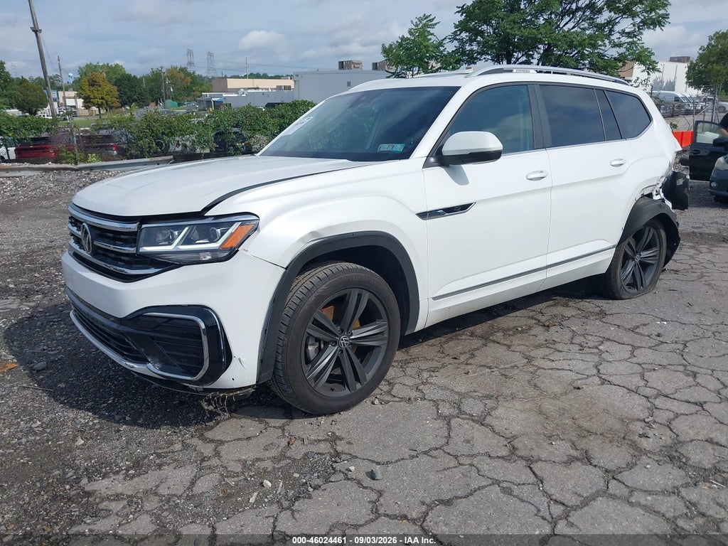 2022 Volkswagen Atlas 3.6L V6 SEL R-Line photo 2