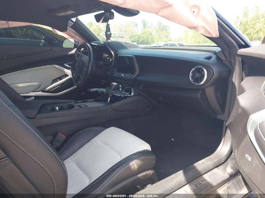 2019 Chevrolet Camaro 2SS photo 5