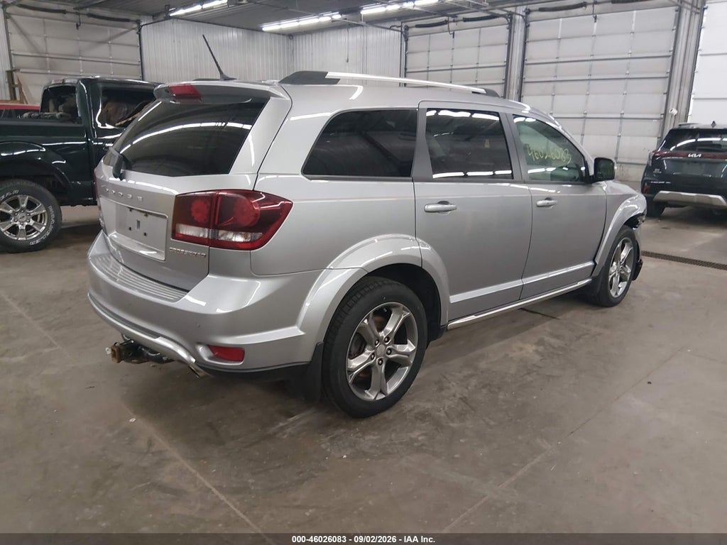2017 Dodge Journey Crossroad Plus AWD photo 4
