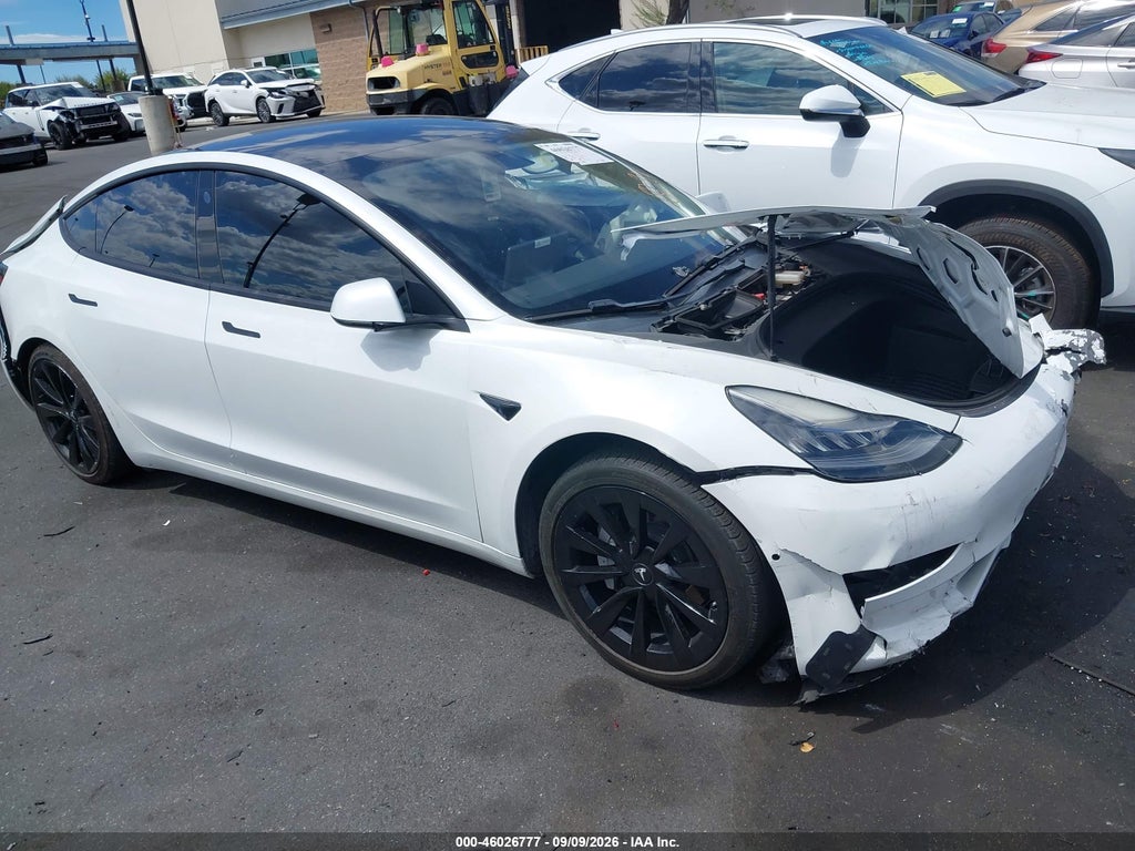 TESLA MODEL 3 2021