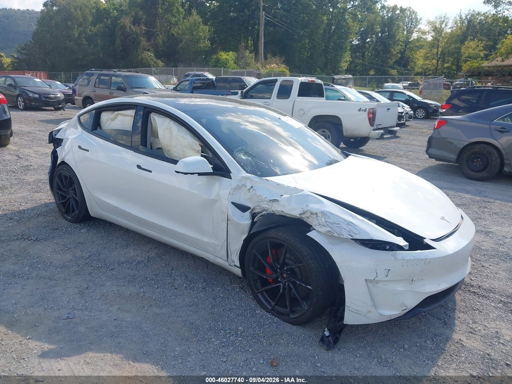 TESLA MODEL 3 2025