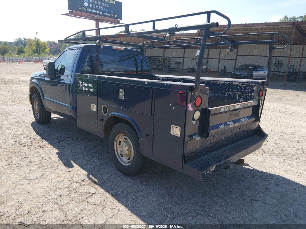 2011 Ford F-250 XL photo 3