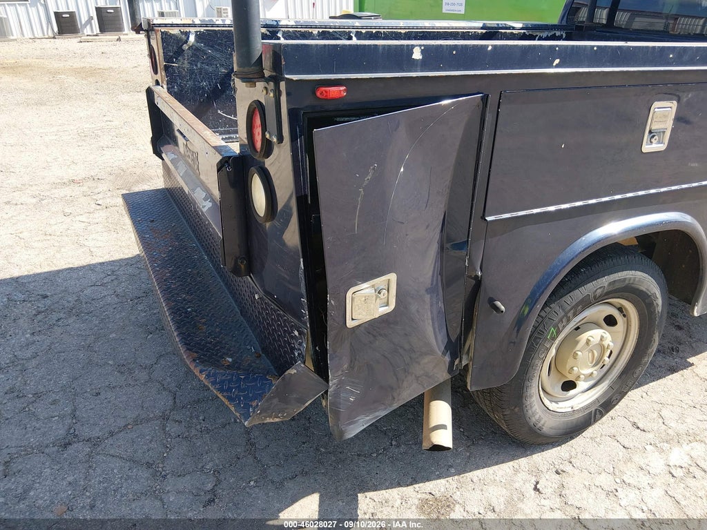 2011 Ford F-250 XL photo 6