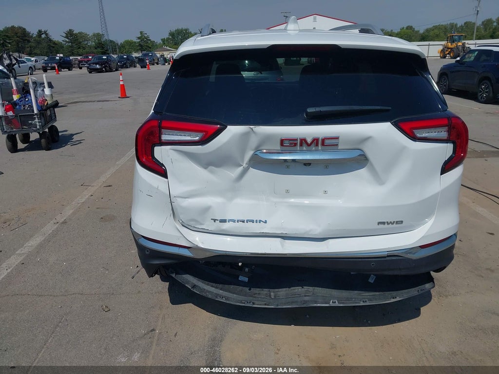 2024 GMC Terrain AWD SLT photo 6
